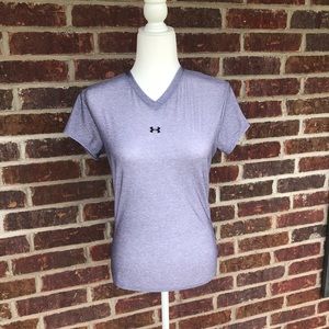 Ladies Under Armour Gray Top Sz Large Fits Tight